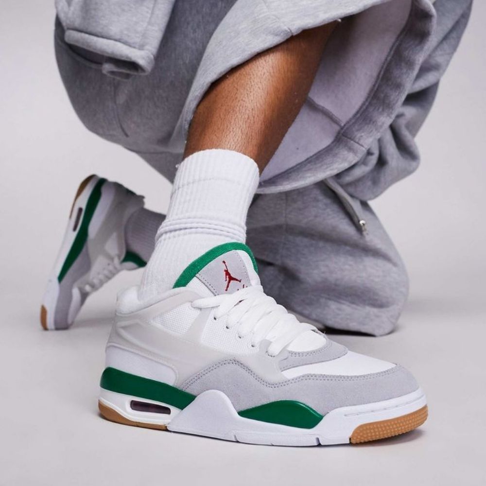 Air Jordan 4 RM Pine Green