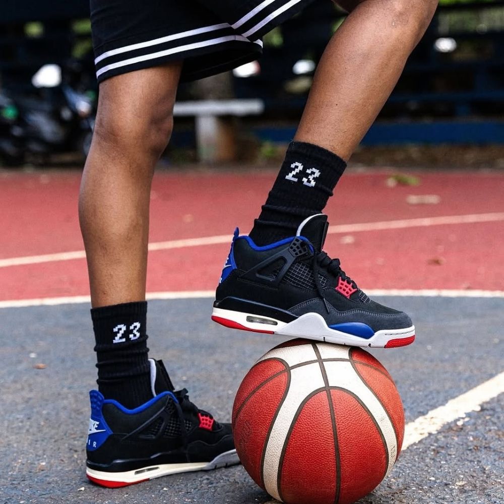 Air Jordan 4 Rare Air Black Blue 2025