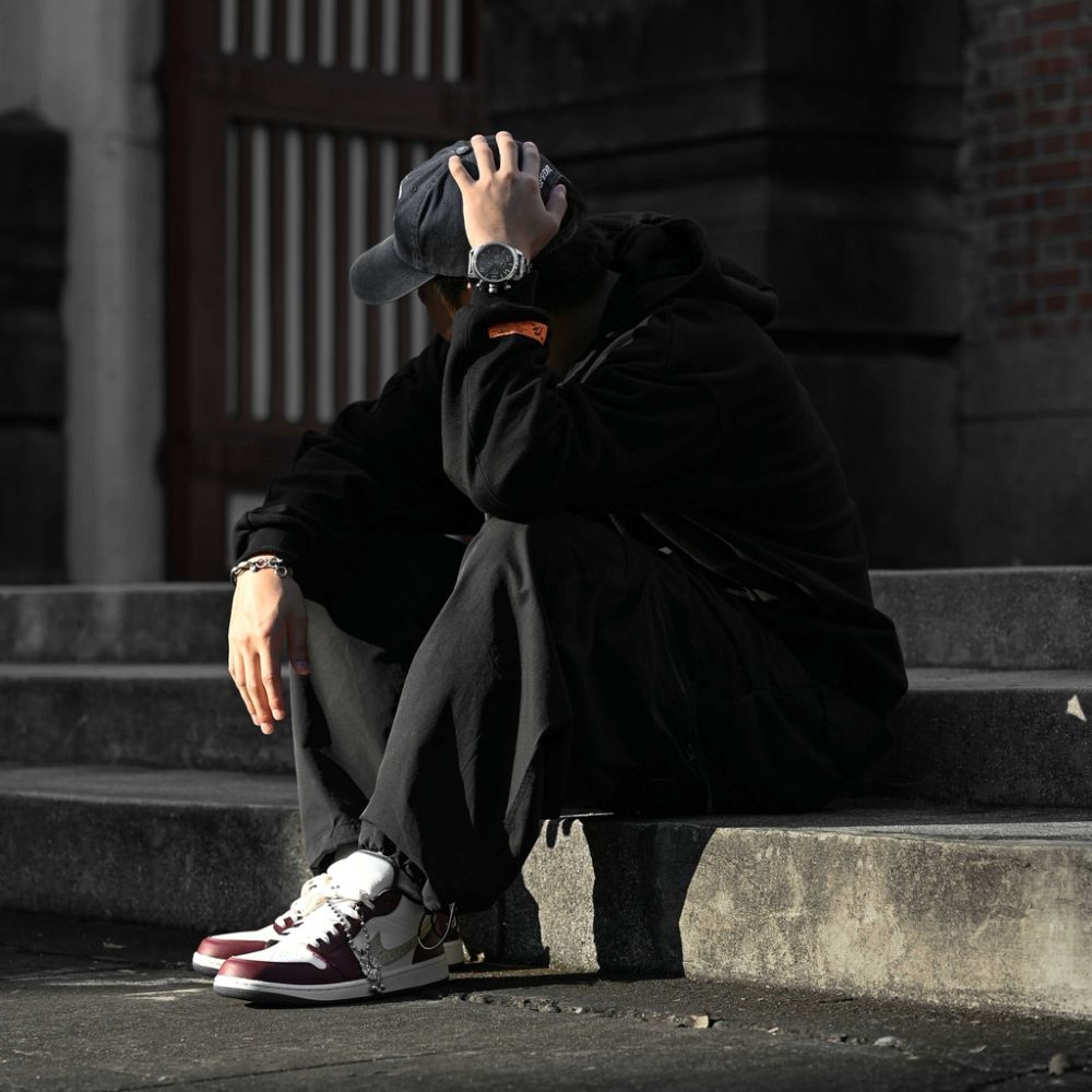 Air Jordan 1 Low SE Year of the Dragon Burgundy