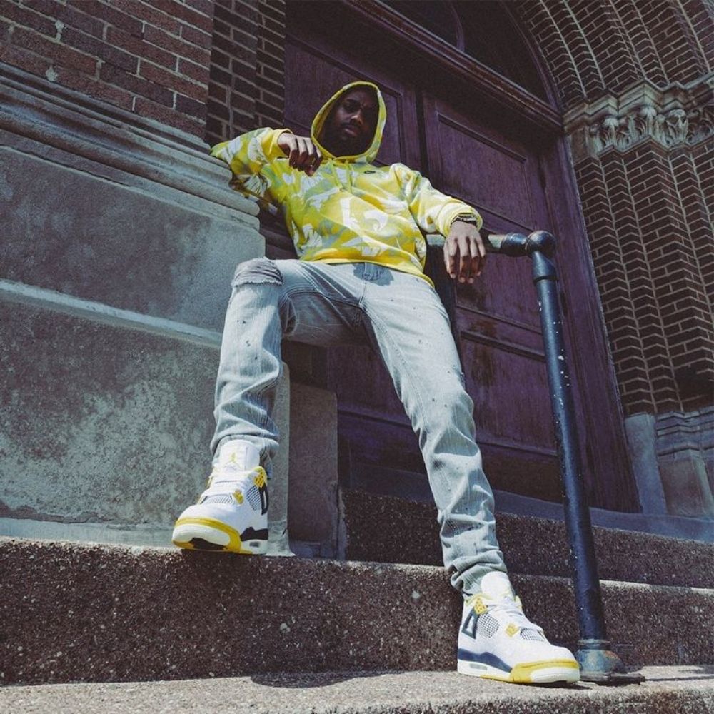 Air Jordan 4 Retro Vivid Sulfur