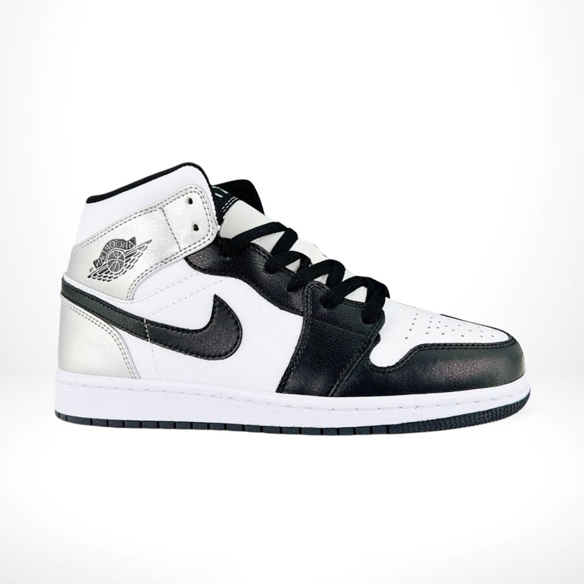 Air Jordan 1 Mid Silver Toe Black White