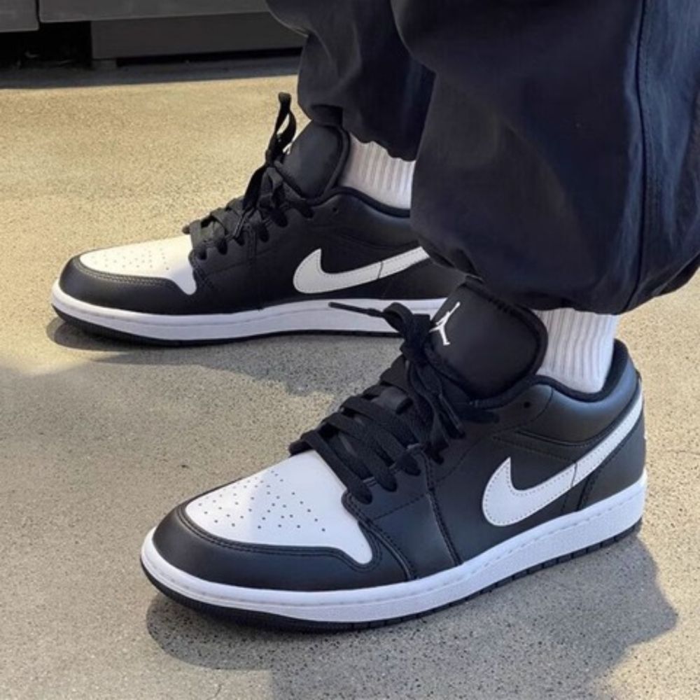 Air Jordan 1 Low Orca Black White