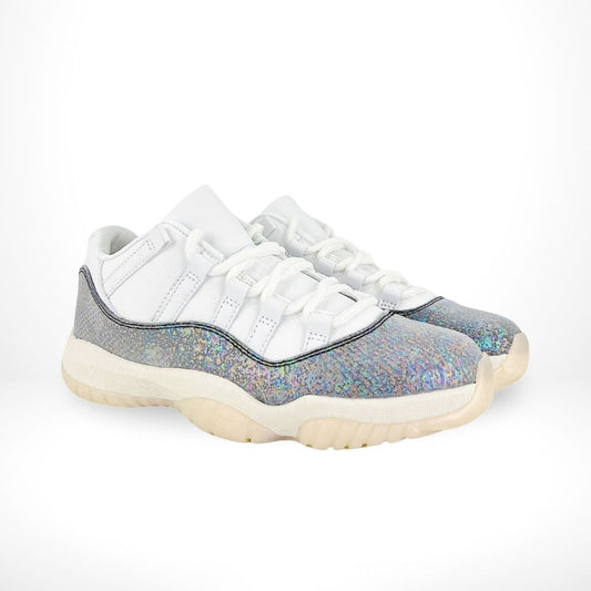 Air Jordan 11 Retro LNY Grey Summit White