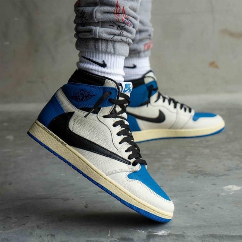 Air Jordan 1 High OG x Travis Scott x Fragment Military Blue