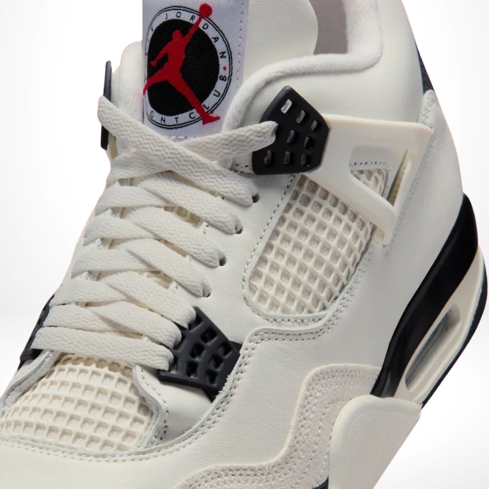 Air Jordan 4 Flight Club