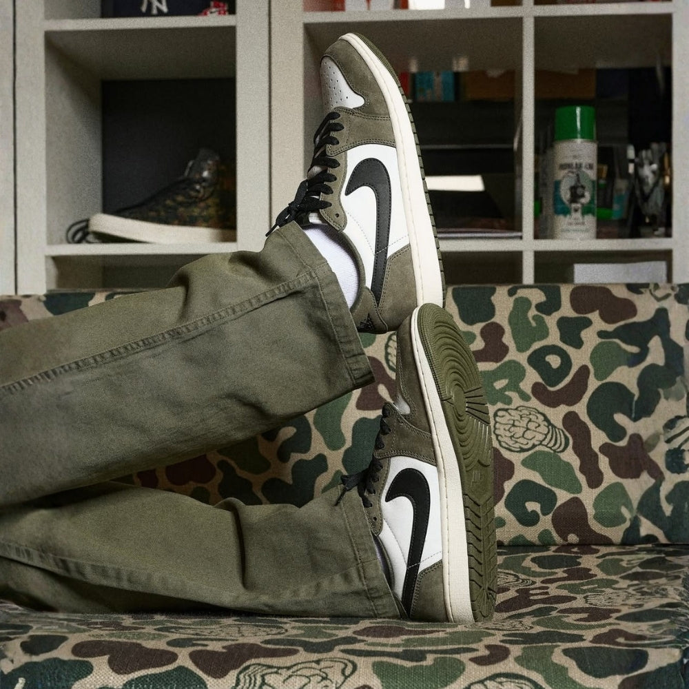 Air Jordan 1 Retro Low OG Medium Olive